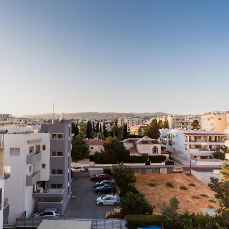 Stunning Balcony Views From This Vacation Home On Top Of The World All Yours Apartament
